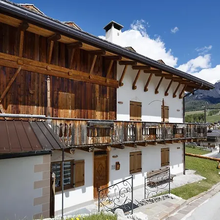 公寓 Chalet Ronco - Stayincortina *